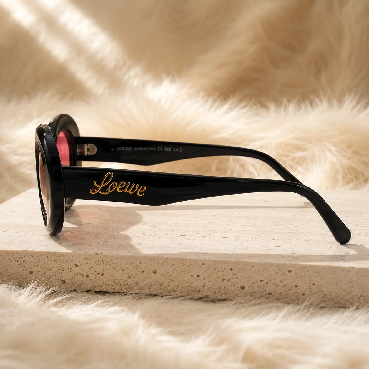 Loewe Cat-eye oval
