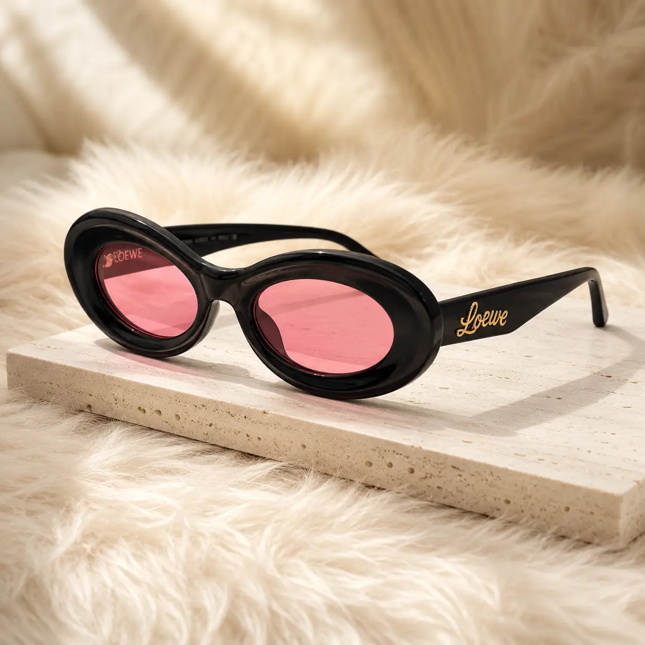 Loewe Cat-eye oval
